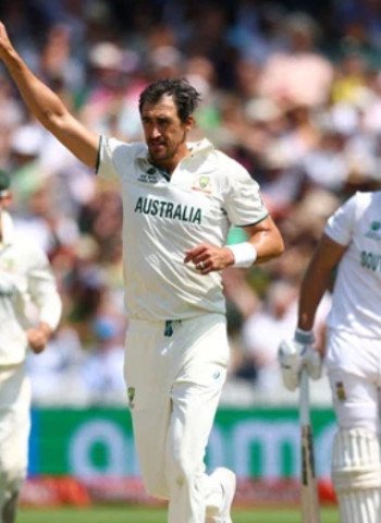 Australia's Starc wants spicy Ashes wickets, not five-day tests