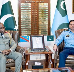 جمہوریہ کانگو کے اعلیٰ سطحی دفاعی وفد کی سربراہ پاک فضائیہ سے ملاقات