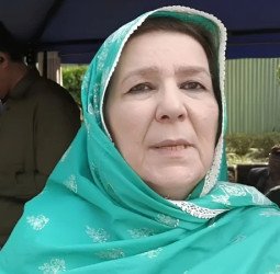 عمران خان کی نظربند بہن نورین نیازی جیل سے اسپتال منتقل