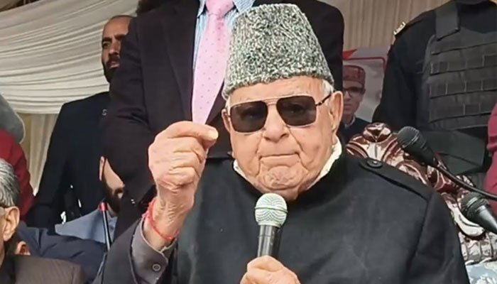 پاکستان کشمیریوں کی حفاظت کر رہا ہے، فاروق عبداللہ