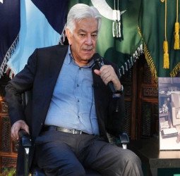 حوثیوں کے خلاف پاکستان سعودی عرب کو تمام وسائل فراہم کرے گا، خواجہ آصف